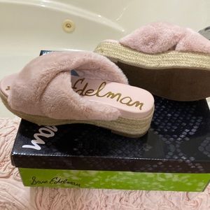 Sam Edelman pink fuzzy wedges NWB